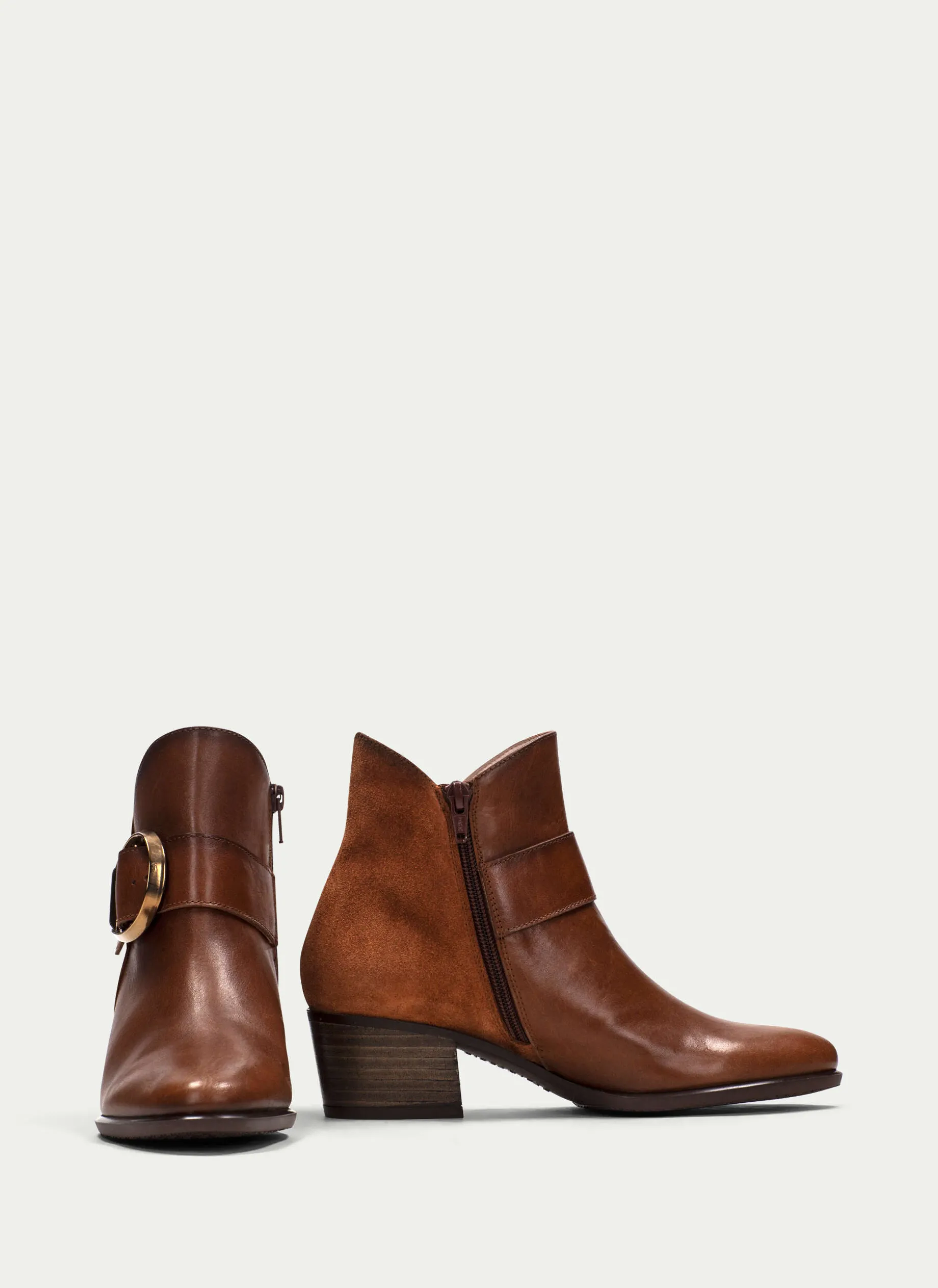 Botins Madeira Couro