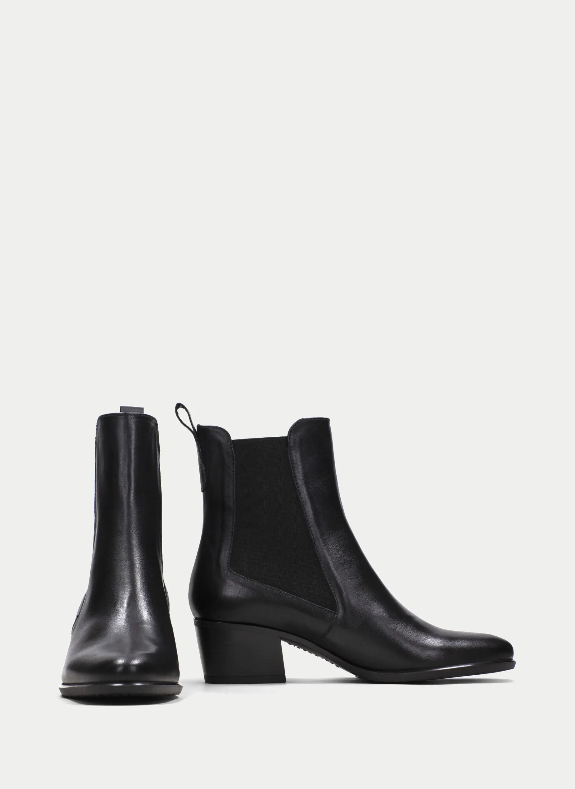 Botins Madeira Preto