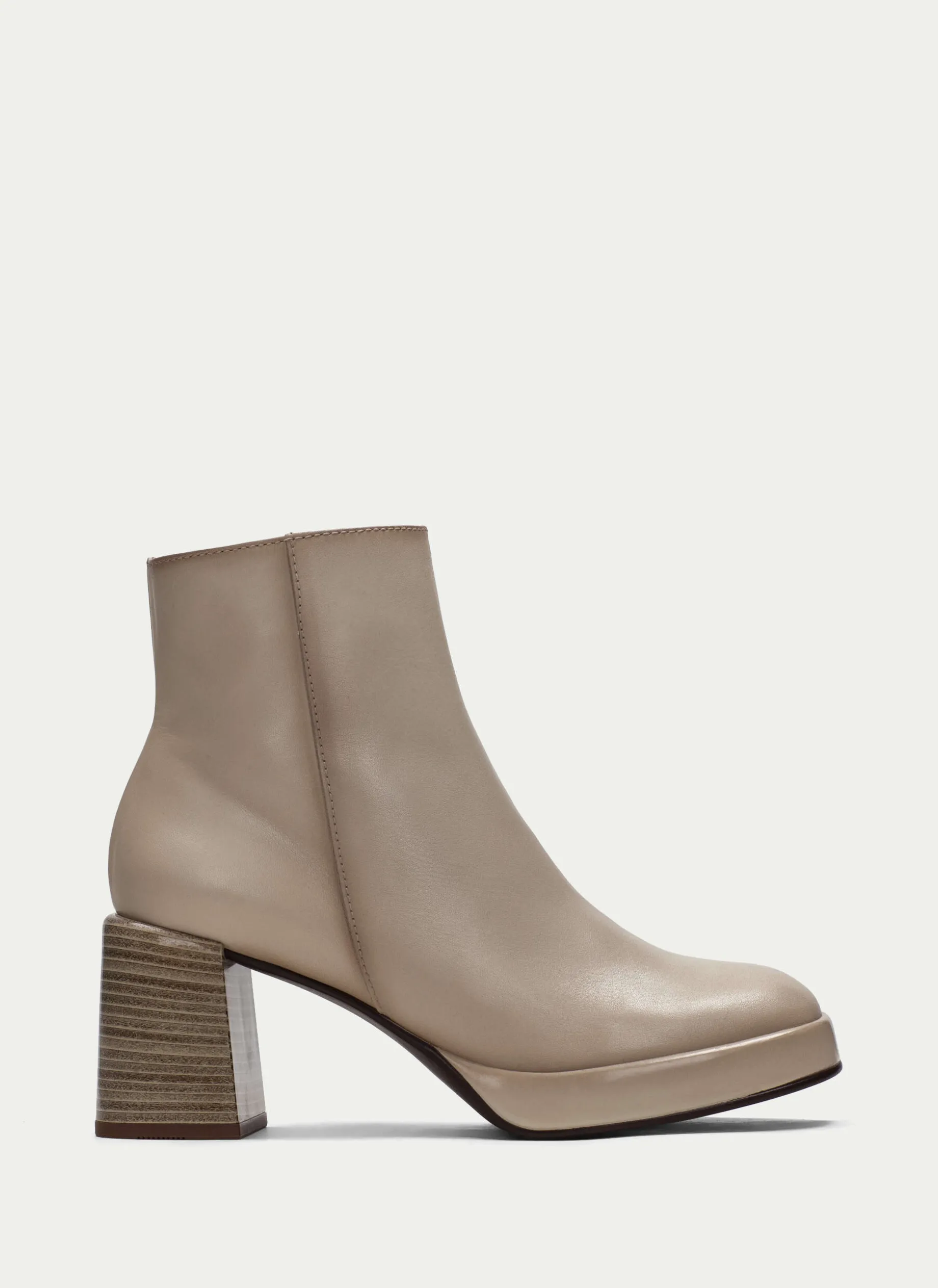 Botins Tokio Marfil